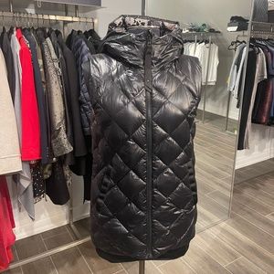 Lululemon reversible puffer vest size 8